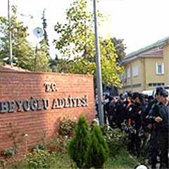 FLAŞ: Adliyeye köstebek baskını: 8 gözaltı!