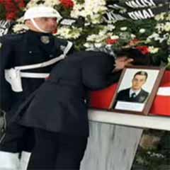 Şehit polisin sesinden söylediği şarkı-DİNLEYİN