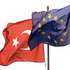 AB: Türkiye cari açık vermekten kurtulabilir