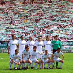 Bursaspor'un başarısı krizde halka moral veriyor
