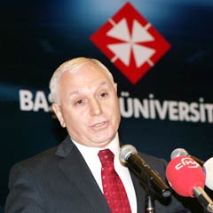 Haberal'ın hastanesi, bir adamdan 38 diş çekmiş!