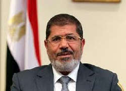 Cumhurbaşkanı Mursi'den basına destek