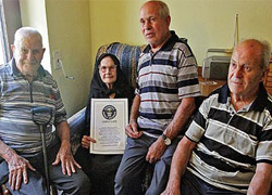 9 kardeş 818 yaşında