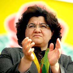 Hocaefendi'ye bir çamur da DTP'li Ayna'dan