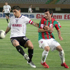 Karşıyaka-Manisaspor derbisinde gülen olmadı