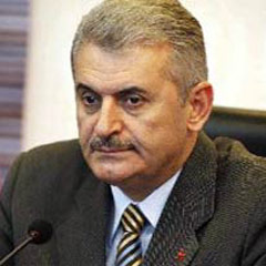 Bakan Yıldırım: Bizim aklımız, fikrimiz hizmet