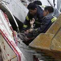 Afganistan'da iki deprem: 15 ölü