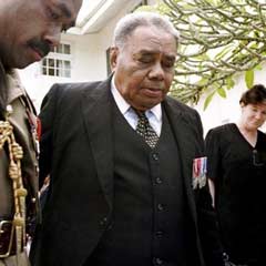 Fiji'de yüzde 20 devalüasyon