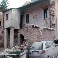 Roma'da 4,9'luk artçı sarsıntı
