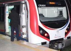 Polisten Kaçan Zanlıya Tren Çarptı