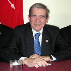 Onur Öymen yine yaptı yapacağını!