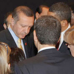 Obama, Erdoğan'a ne fısıldadı?