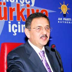 4. kez aday oldu, yüzde 60 oy aldı!