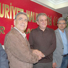 Aziz Kocaoğlu'nu, Taha Aksoy tebrik etti