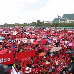 Tayland'da hümüket protesto edildi