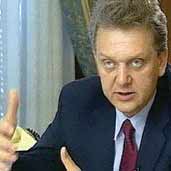 Rus bakan kötümser