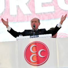 Bahçeli: Başbakan'ın iki hatası var