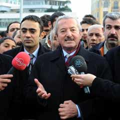 Akın Birdal Taksim'e yürüdü
