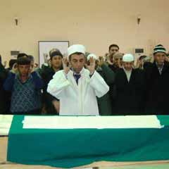 Yerfıstığı için cenaze namazı