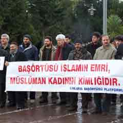Başörtüsü yasakçılarına 183. şamar