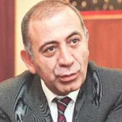 Tekin, yargıdan kaçıyor!