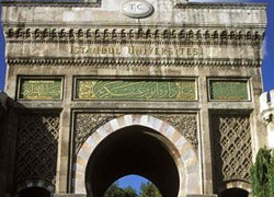 İstanbul Üniversitesi Yine Zirvede