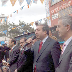 Bakan Eker'den demokrasi vurgusu