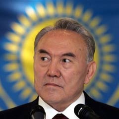 Nazarbayev, krize rağmen "yatırıma devam" dedi