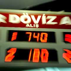 Dövizle bankalar oynuyor, Tahtakale sakin!