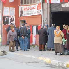 CHP'nin 'seçim rüşveti' böyle fotoğraflandı