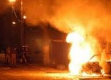 Tatvan'da 7 araç teröristlerce ateşe verildi