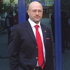 “Ergenekon”cu doçent aşırmadan mahkûm!