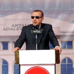 Erdoğan: Gelecek için mücadele veriyoruz