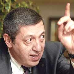 'CHP tersine politika yürütüyor'