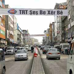 TRT Şeş pankartından "AK Parti" kaldırıldı