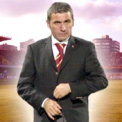 Hagi 6 aylık sözleşmeyi kabul etmemiş
