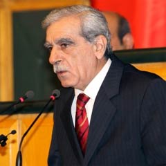 Kürtçe konuşma krizi büyüyor!