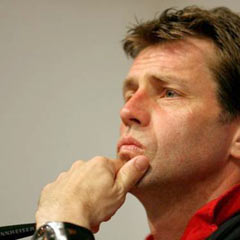 Skibbe: İstifa etmeyi düşünmüyorum