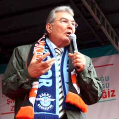 Baykal, yandaş medyasını savundu