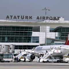 Atatürk Havalimanı'nda sıcak saatler