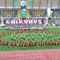 Türkmenistan'da Bayrak Bayramı
