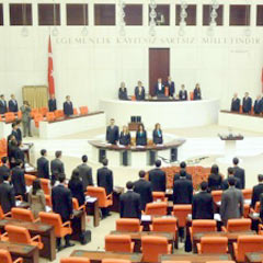 Meclis İçtüzük Komisyonu liderlerle görüştü