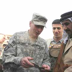 ABD'li General Petraeus Taşkent'te  