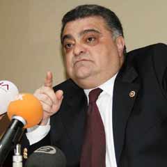 Ahmet Özal, "yüksekten" başladı