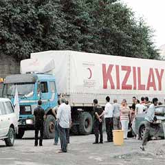 Kızılay'dan Gazze'ye 12 TIR yardım