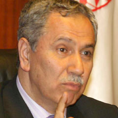 Arınç: Türkiye temizleniyor