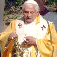 Papa'dan, Yahudilere soykırım özürü