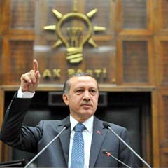 "Muhalefet gensorunun haysiyetiyle oynadı"