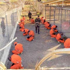 Obama, Guantanamo'yu neden kapattı?