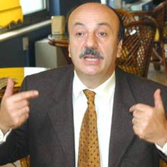 SP İstanbul Adayı Bekaroğlu